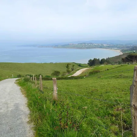 Casita Con Encanto, Junto A Comillas