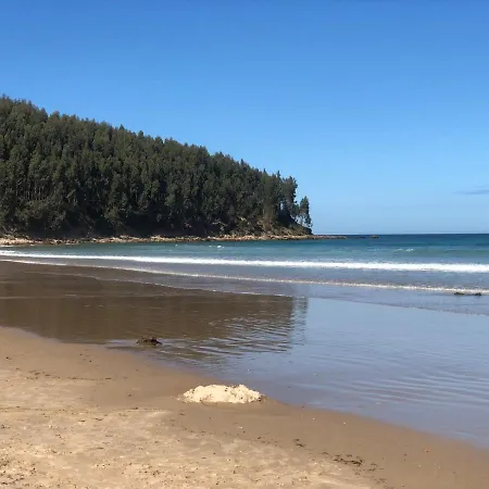 Casita Con Encanto, Junto A Comillas Apartman Canales