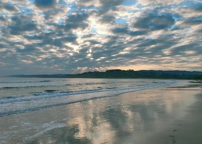 Casita Con Encanto, Junto A Comillas