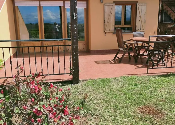 Casita Con Encanto, Junto A Comillas * Canales (Cantabria)